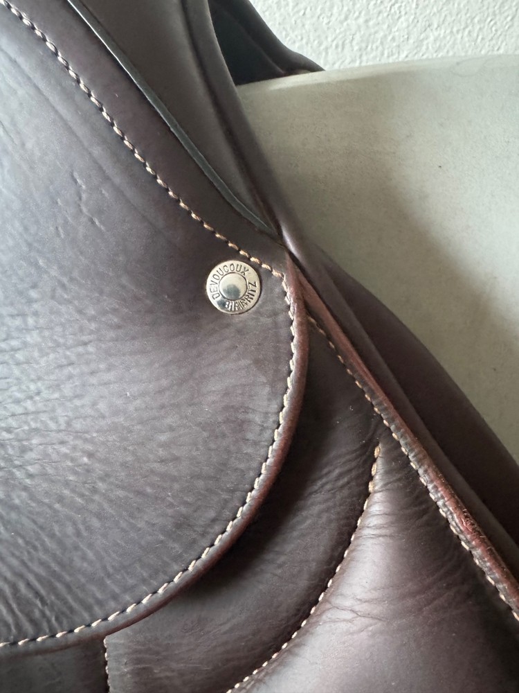 17" Devoucoux Biarritz O Saddle - 2AA - 2022 - Full Buffalo - Mint!