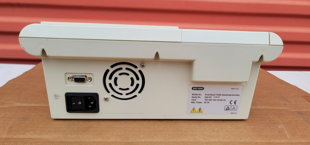 Bio-Rad - SmartSpec 3000 Spectrophotometer