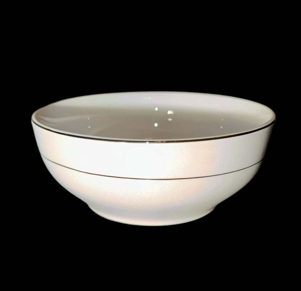 Home/Studio Platinum Dinnerware For 8