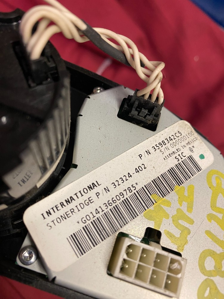 INTERNATIONAL PROSTAR DASH PANEL, 2 GAUGE PANEL 3598342C5, 32324-402