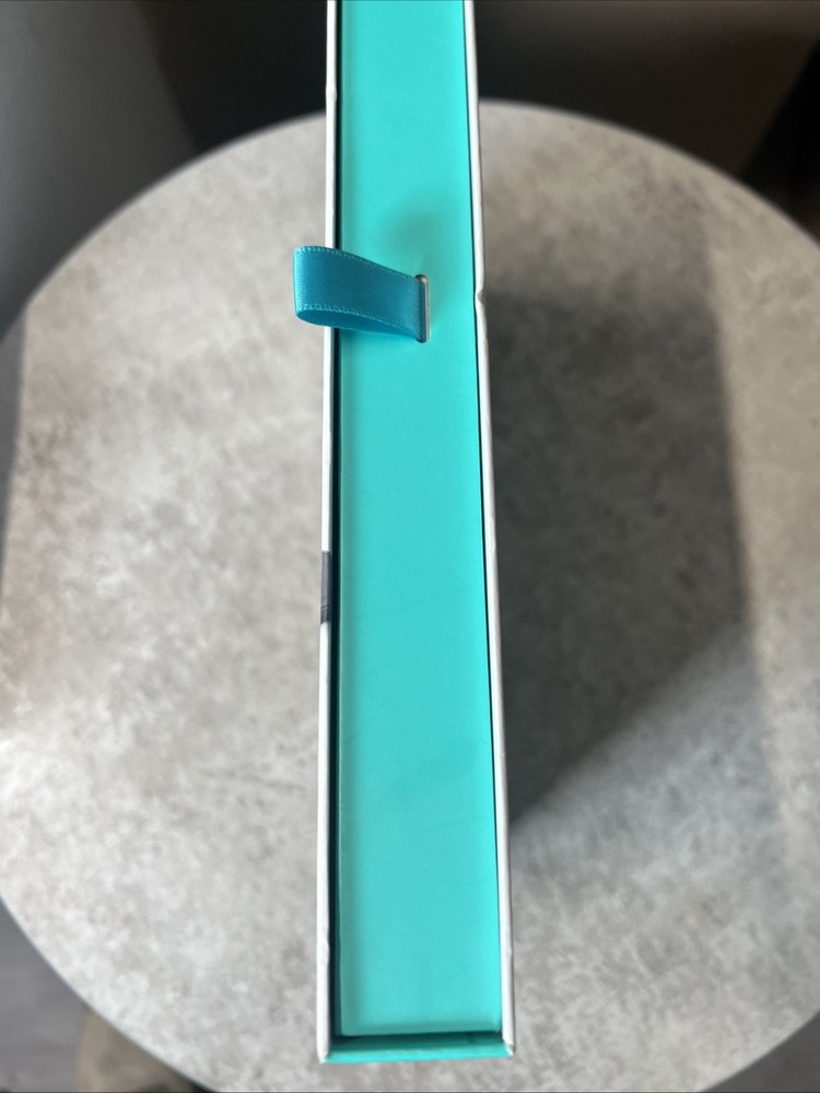 Logitech Rugged Folio iPad 10th Gen Keyboard Case Graphite 920-011295