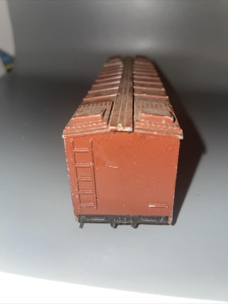 Ho Scale Diecast MDT refrigerated 49611 shell only