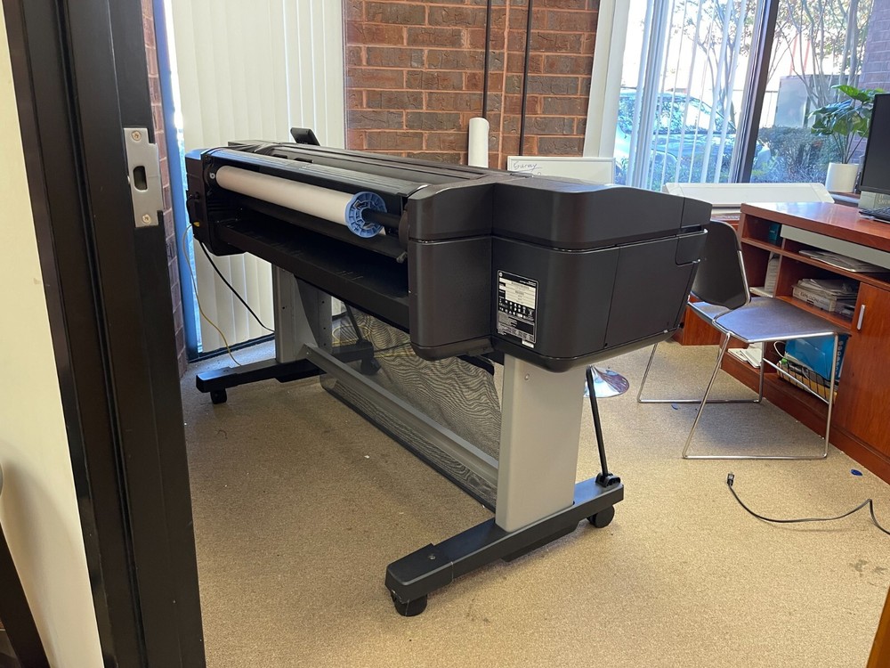 HP Z9+ Postscript Photo Printer (W3Z72A) VERY SPARINGLY USED