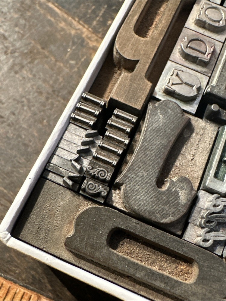 Printing Blocks “ Ornamental Borders Dingbats” Variety #LA