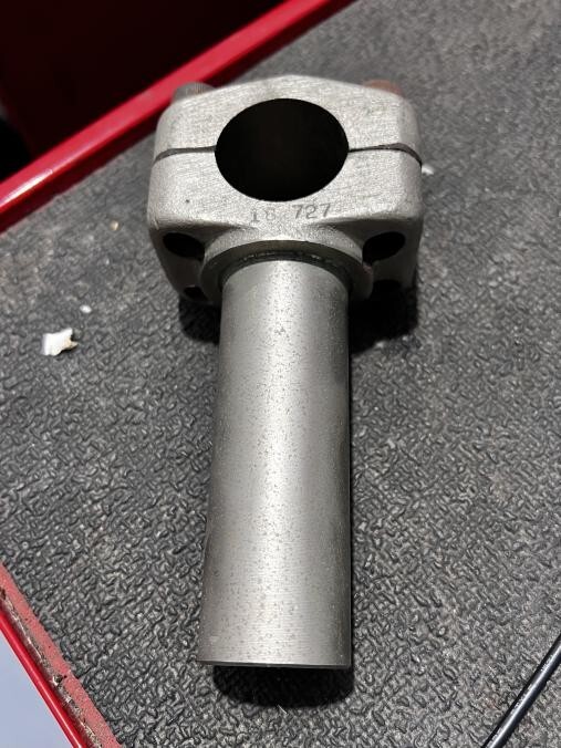 18-727 TEE CONNECTOR