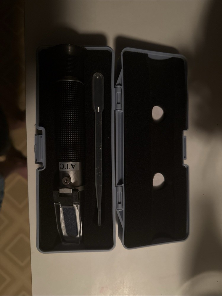 ATC portable refractometer New And Tested