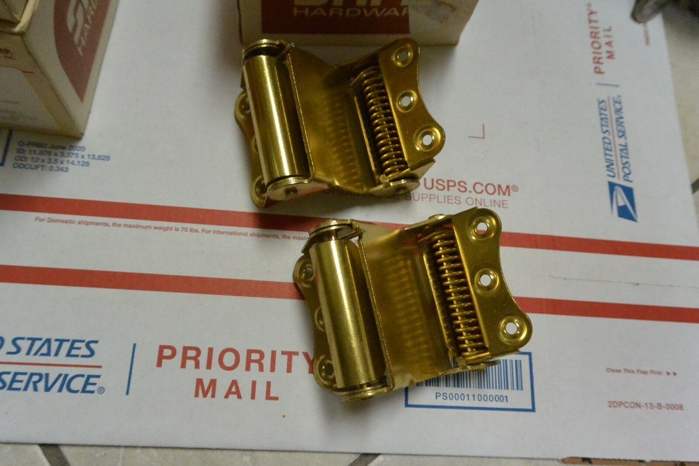One Pair Double Spring Hinge Amerock B-85176-3