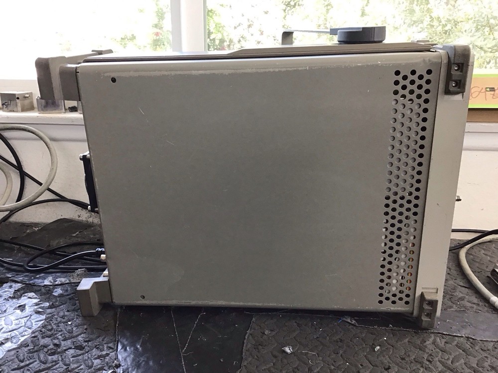 HP Agilent 8564E Spectrum Analyzer 9kHz-40GHz