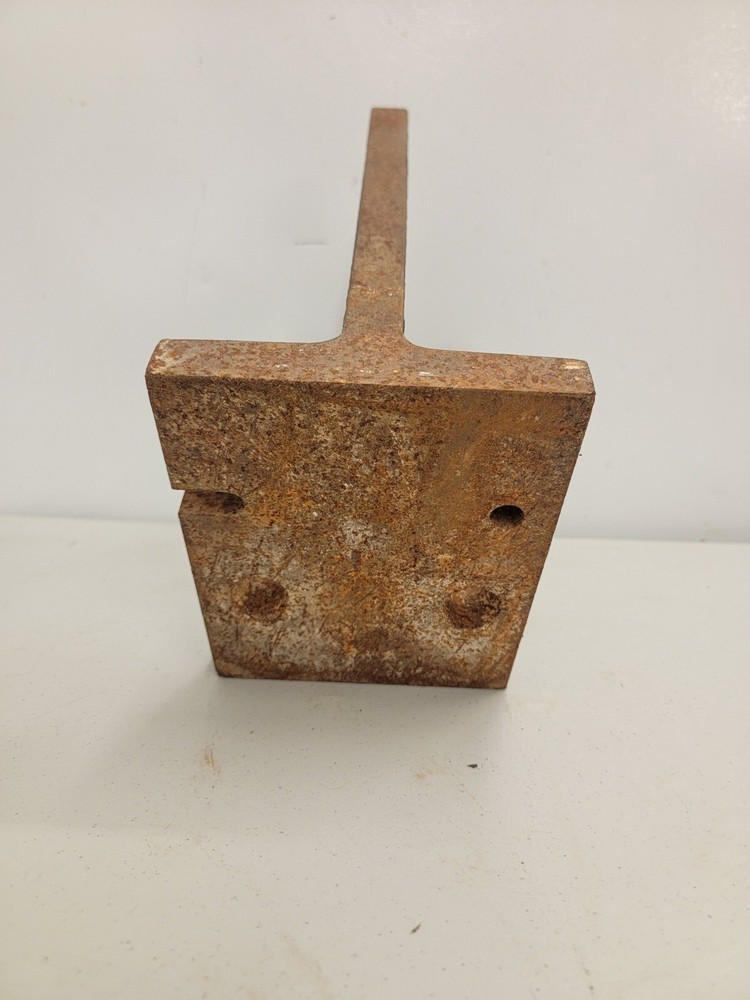 UNKNOWN BRAND UNIVERSAL RIGHT ANGLE IRON, 5 1/2×10×6 Angle 1