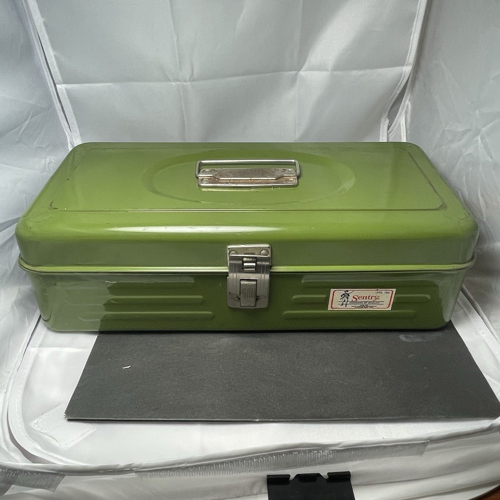 Vintage Sentry #184 Tool Box , Green