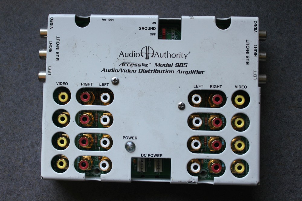 Audio Authority Access EZ Audio / Video Distribution Amplifier #985