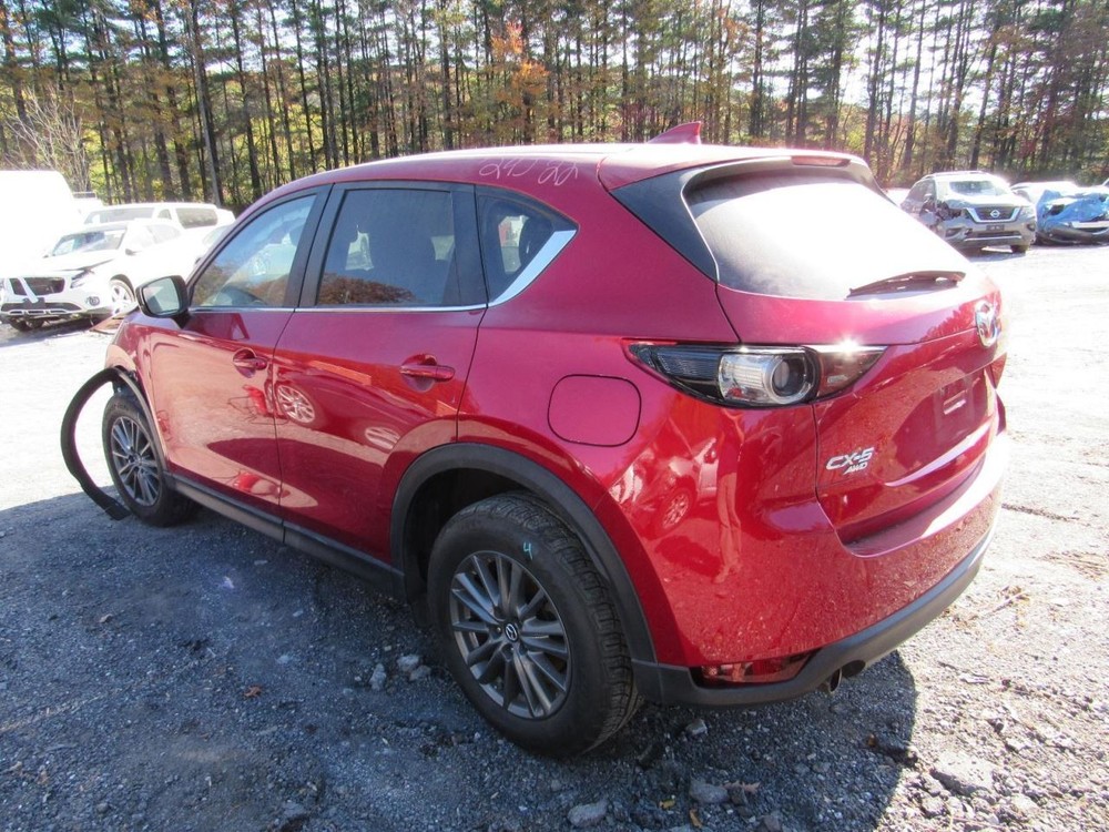 CX-5 2017 Glove Box 1000541