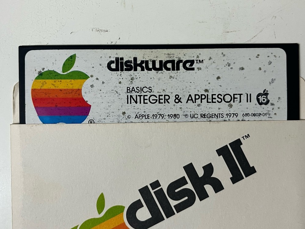 Vintage 1979-1980 Apple Diskware Basics Integer & AppleSoft II 680-0002-01