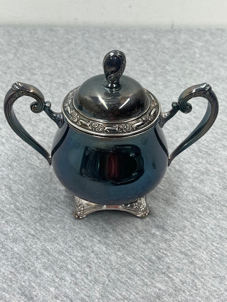 Oneida Silversmiths Silver-Plated 5-Piece Tea Set With Etched Serving Tray