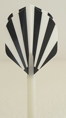 McCoy R4X Standard Black Flash Dart Flight