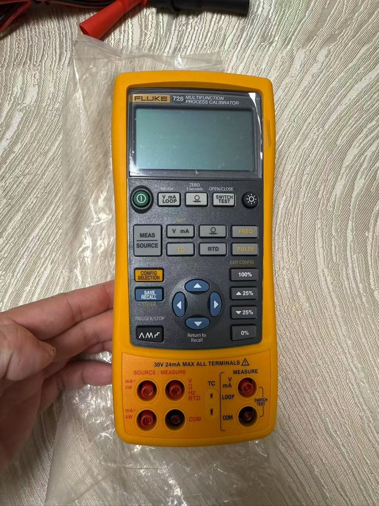 Fluke 725 Multifunction Process Calibrator CALIBRATED