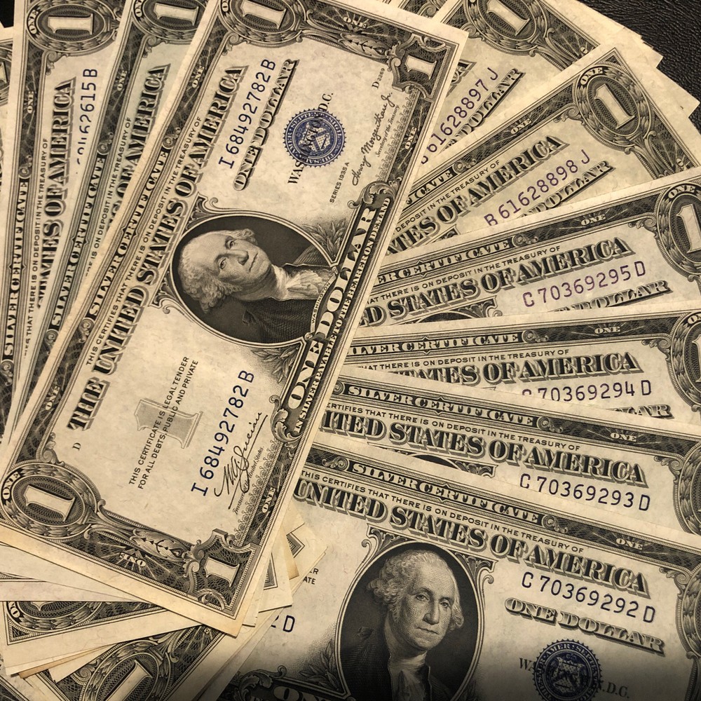 1935 One Dollar Bill • Uncirculated $1 • CHBU • BU • UNC • 1 Note