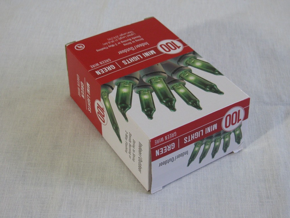 NIOB Everstar Merch 100 Green Mini Lights, Green Wire, 23' OA, String-String r