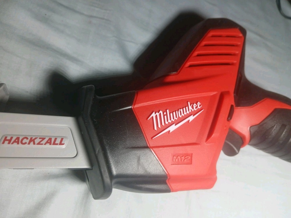Milwaukee M12 Hackzall Reciprocating Saw (2420-20)