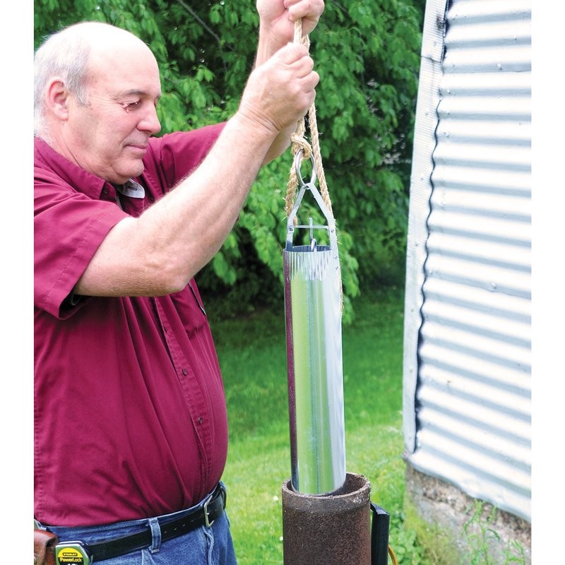Lehman's Amish-Made Galvanized Well Bucket Gets Water in an Emergency 1.9 Gallon