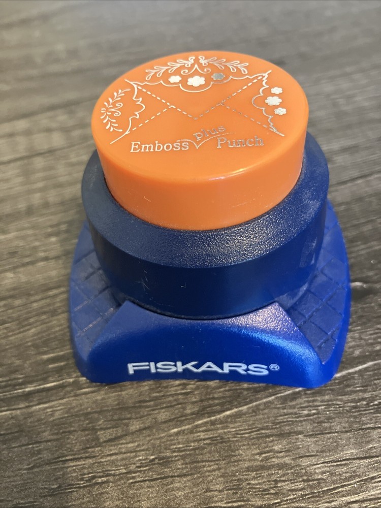 Fiskars Corner Combo Emboss & Punch Laurel - 3 Styles Paper Punch