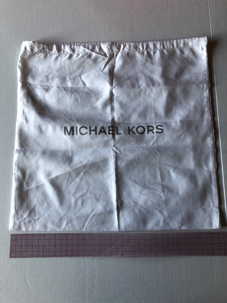 MICHAEL KORS WHITE DUST BAG