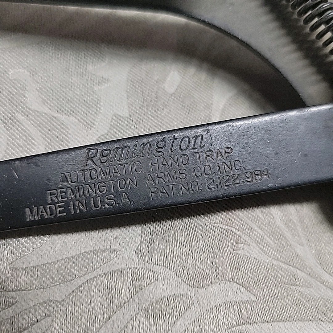 Remington Arms Co. Clay Pegion Target Skeet Thrower Collectible Vtg Shooting