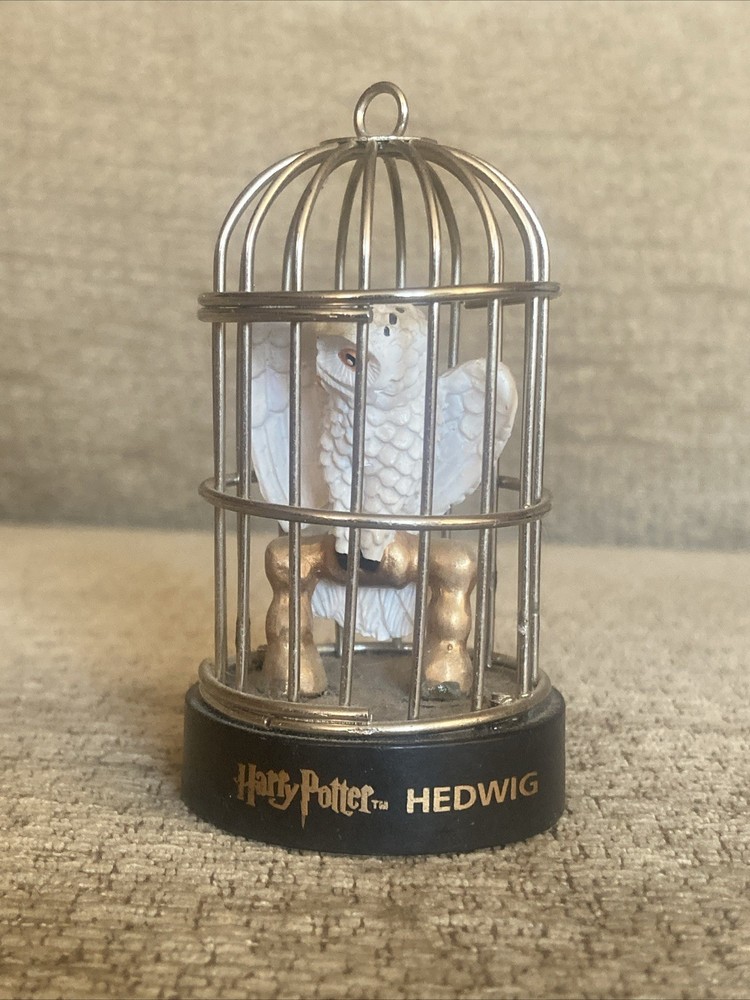 Harry Potter Bundle Hedwig Cage Locket Key Ring Plant Figure