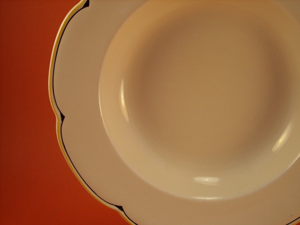 Woods Ivory Ware England Art Deco Plate