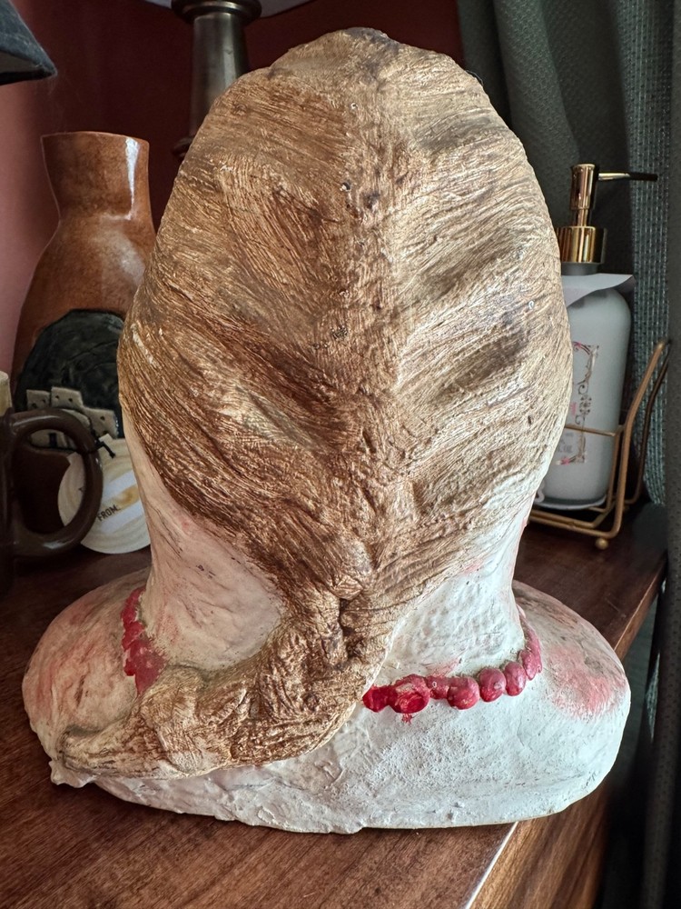 THE HAUNTED HEAD