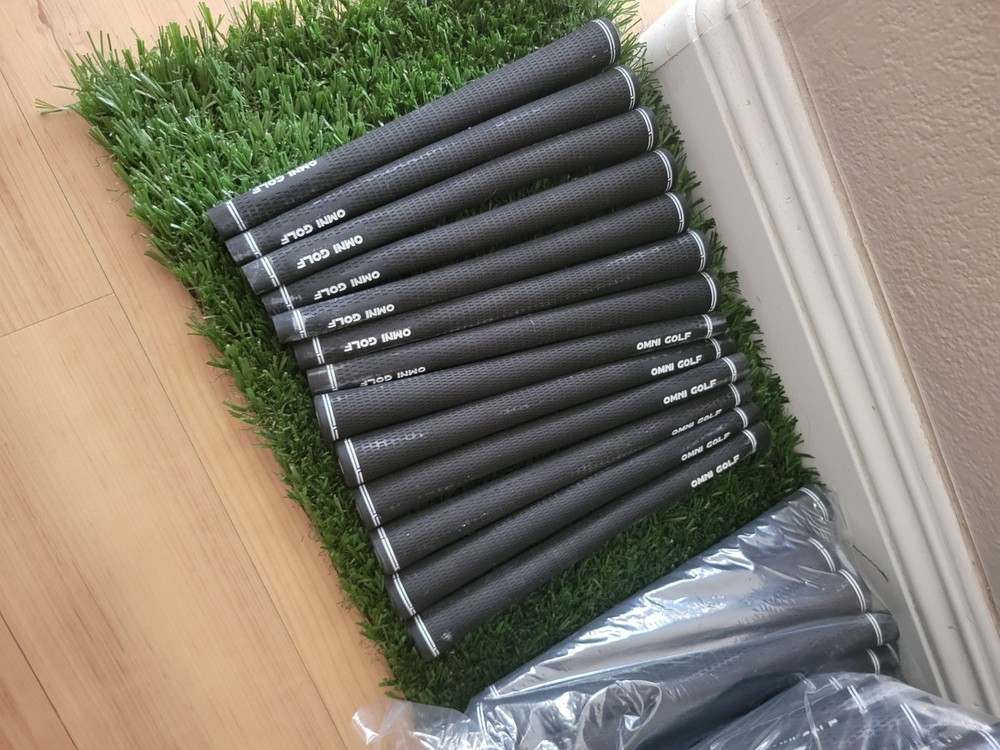 Omni Golf Grips Black 1.35 Each
