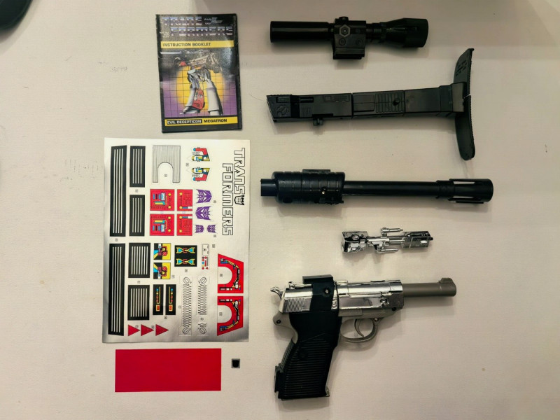 TRANSFORM Reissue G1 Megatron New Item with Free Shipping