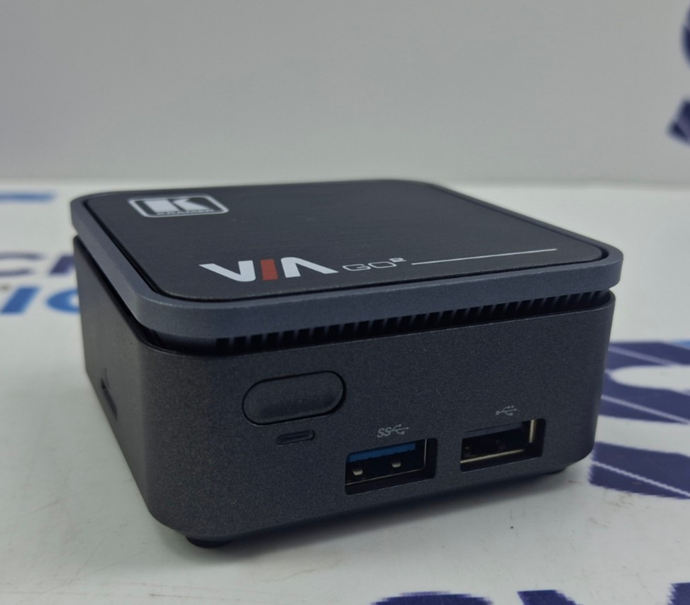 VIAG02 KRAMER Compact and Secure 4K Wireless Presentation Device