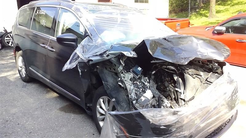 PACIFICA 2017 433255