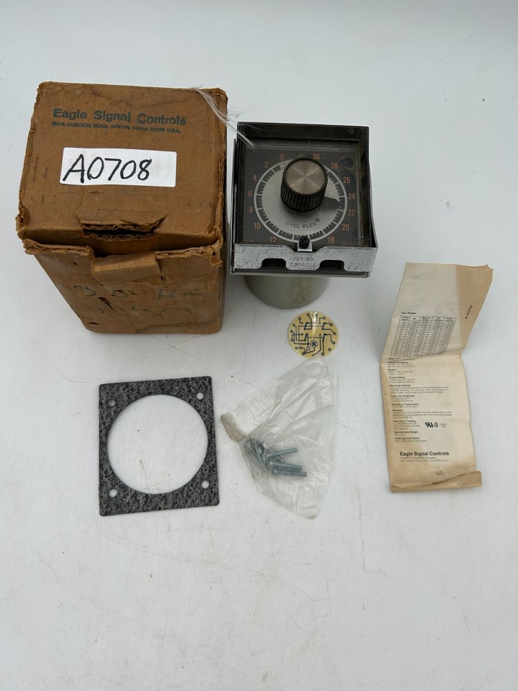 Eagle Signal Controls HP5 Series CYCL-FLEX Reset Timer Model 10