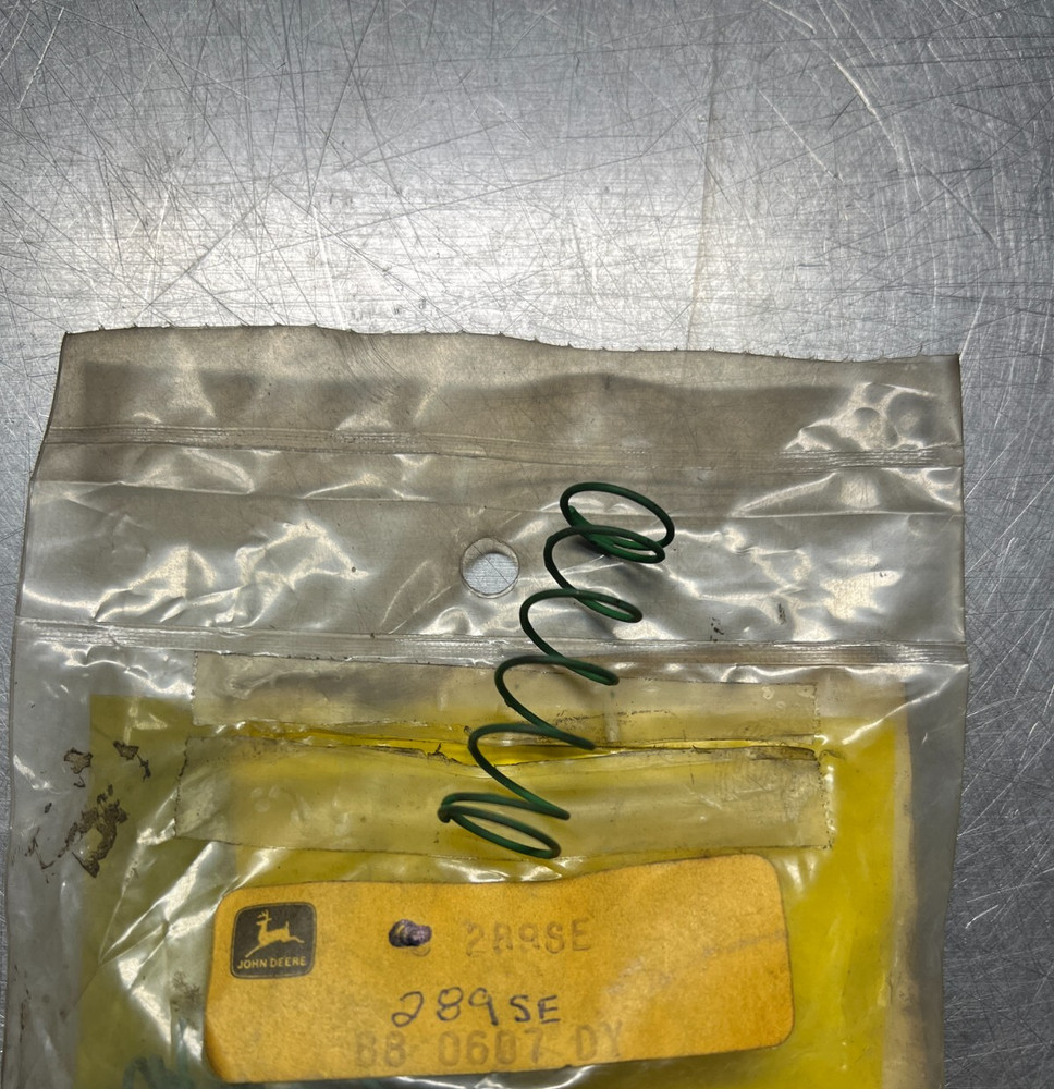 289SE   Genuine OEM  John Deere   SPRING