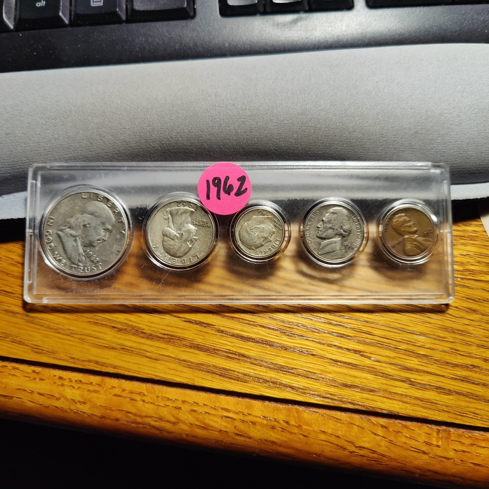 1962 Silver  Birth Year Set  Average Circulated  w/90% Silver, as pictured.