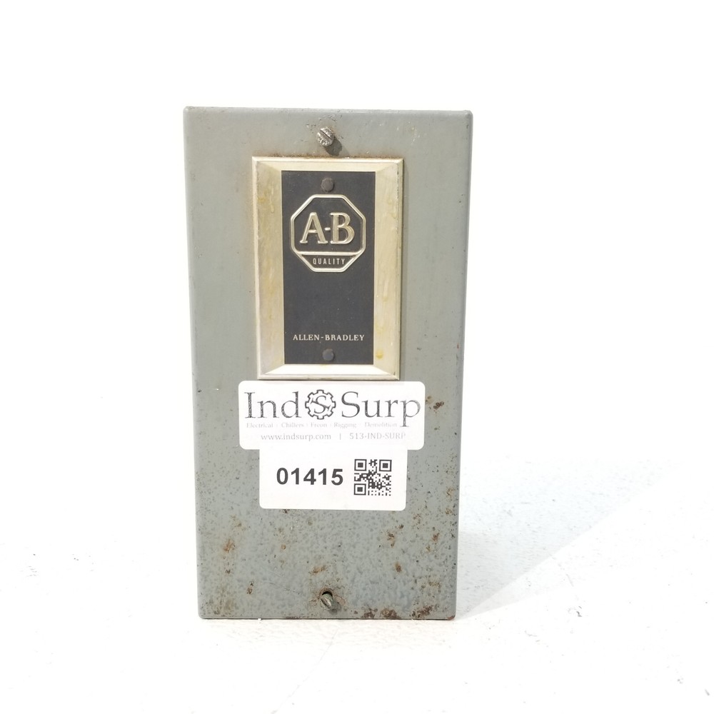 Allen- Bradley Enclosed Switch 60 Amp 120 Volt