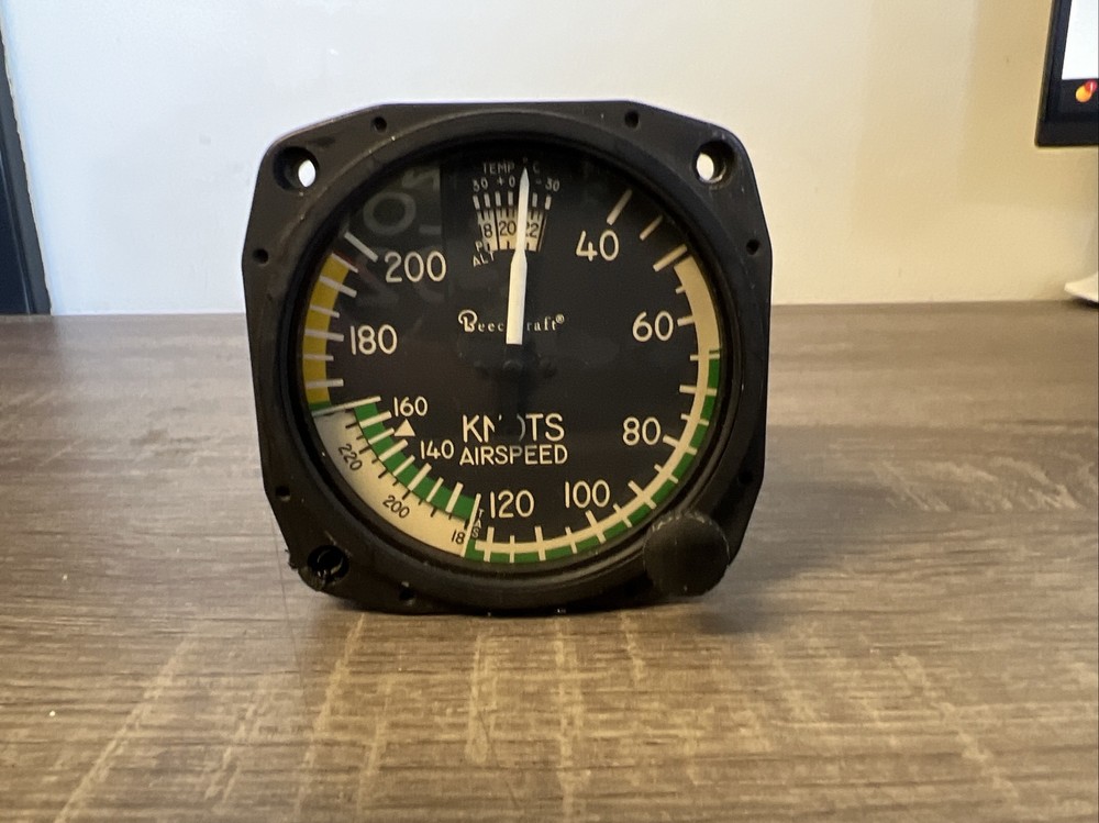 United Instruments, Inc. Airspeed Indicator P/N: 8125