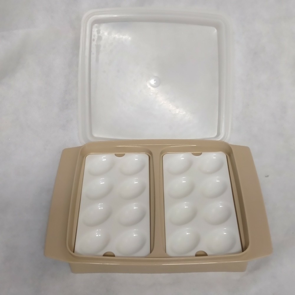 Tupperware Deviled Egg Storage Container Keeper Complete 723 Lift Out Trays