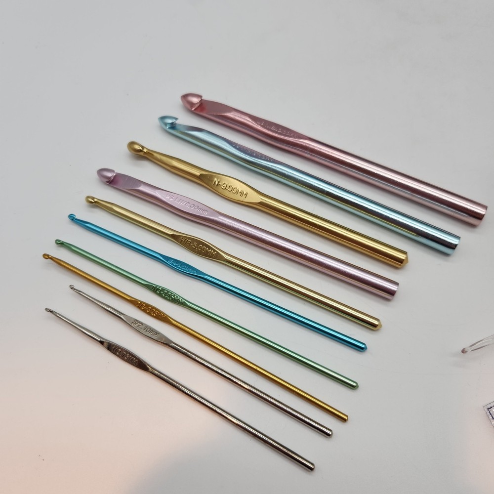 Knitting & Crochet Lot Needles Hooks Clover Loom Bamboo Set Case Tools