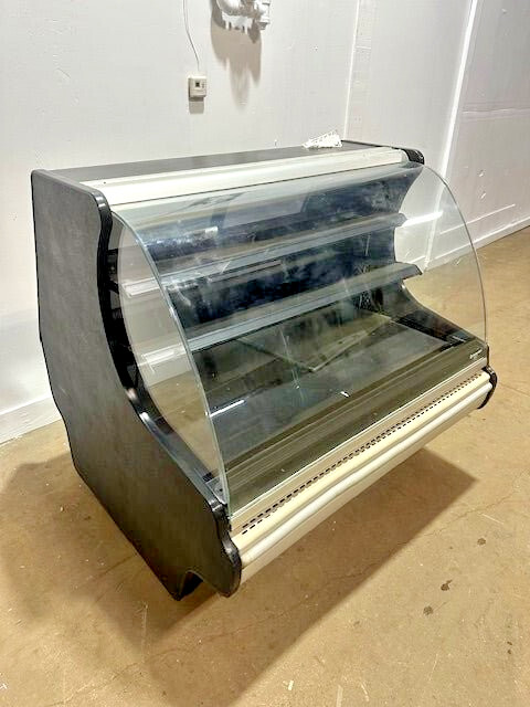 "STRUCTURAL CONCEPTS MP48R LIGHTED CURVED GLASS REFRIGERATED BAKERY DISPLAY CASE