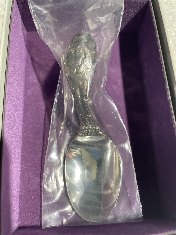 Reed and Barton Curved Baby Children's Spoon Leopard Cat Handle Silver Plated