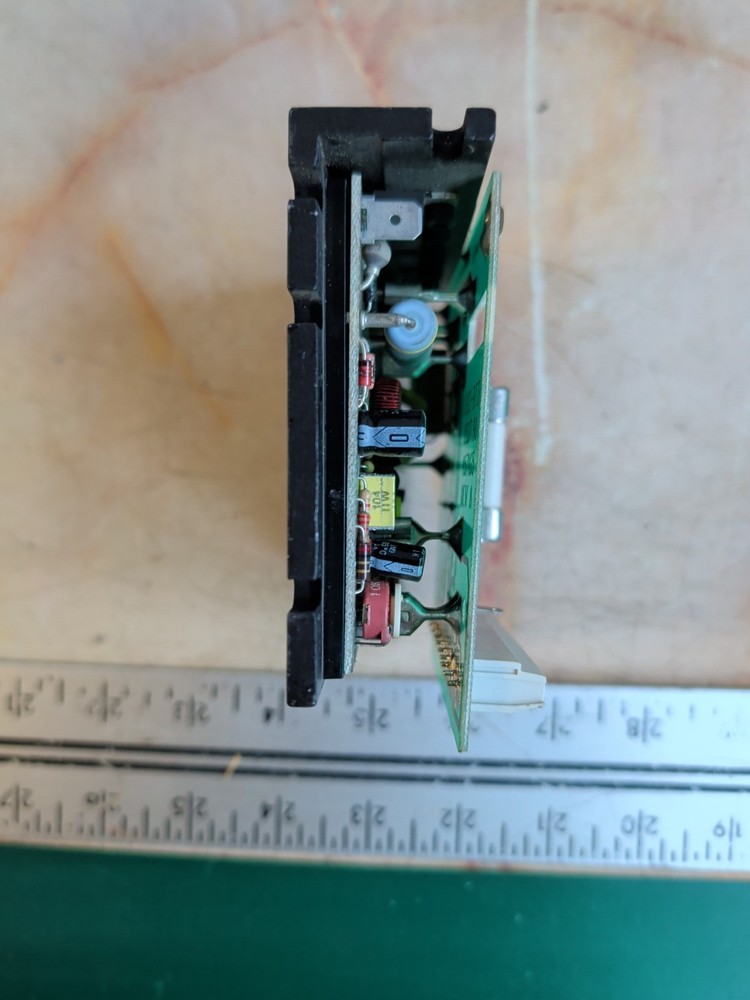 KB ELECTRONICS KBIC-120 BARRIER TERMINAL BOARD 9884