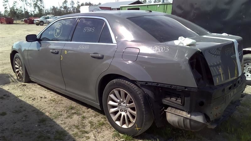 300 2014 Fuse Box Cabin 1038366111