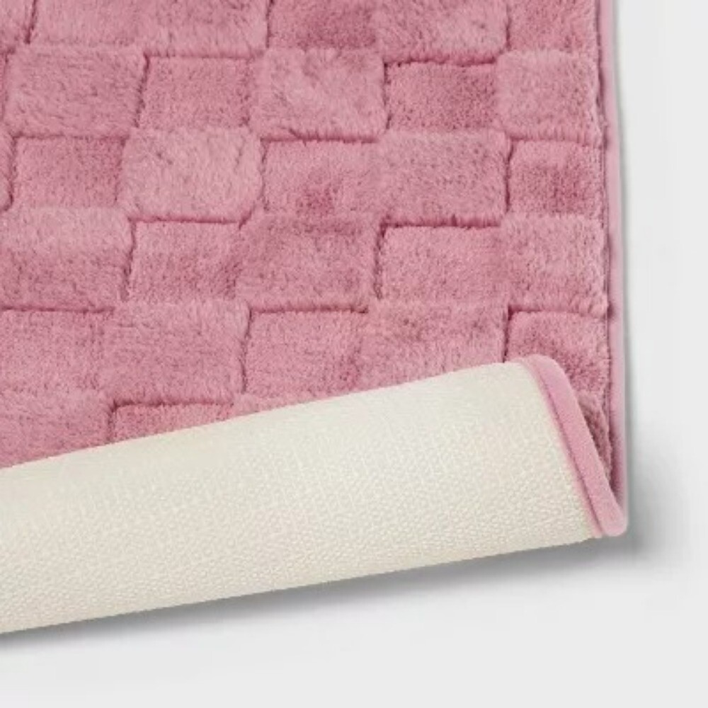 20"x30" Everyday Checked Cushion Bath Rug