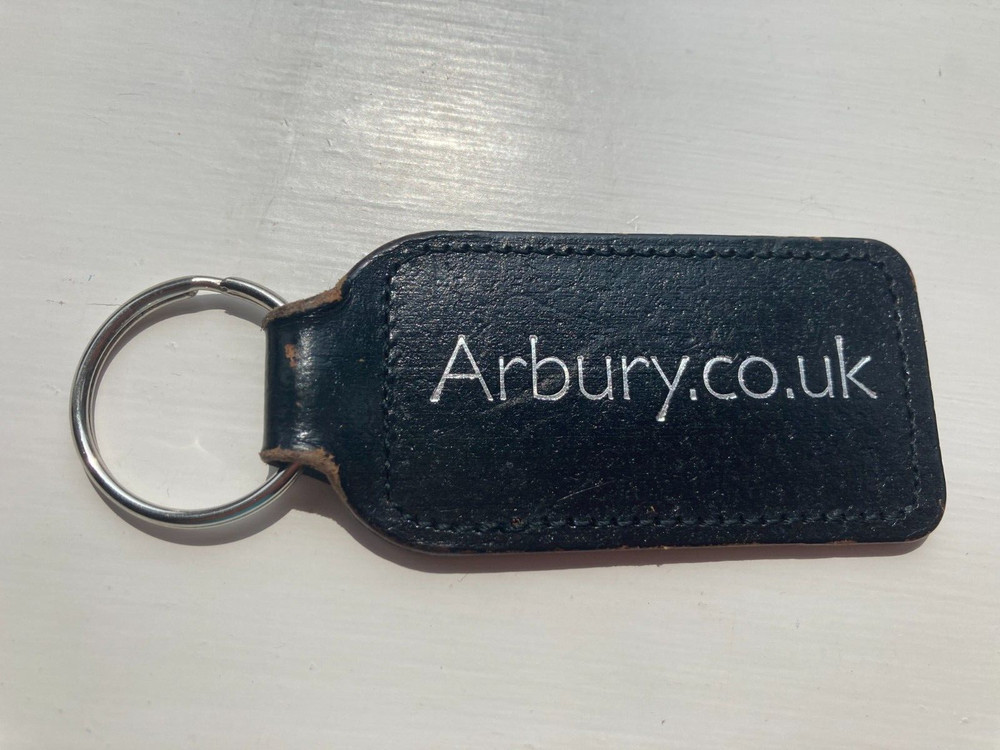 BLACK LEATHER KEYRING