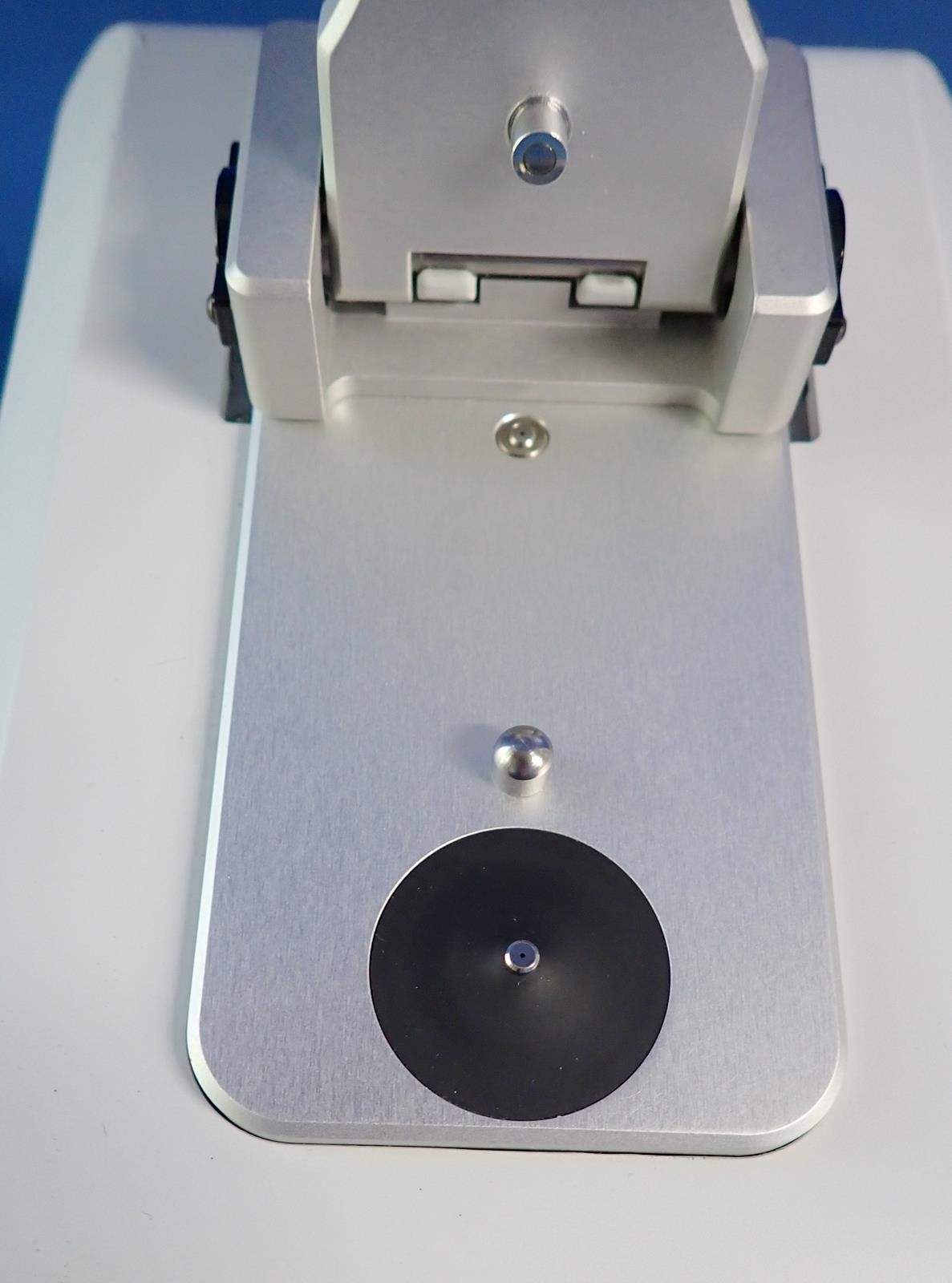 THERMO SCIENTIFIC NANODROP 2000 UV-VIS Spectrophotometer