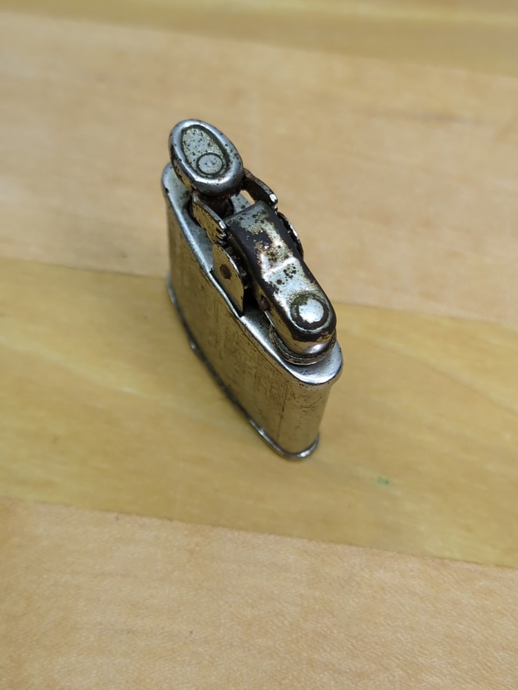 Vintage Ronson Art Deco Design Lighter Silver Tone