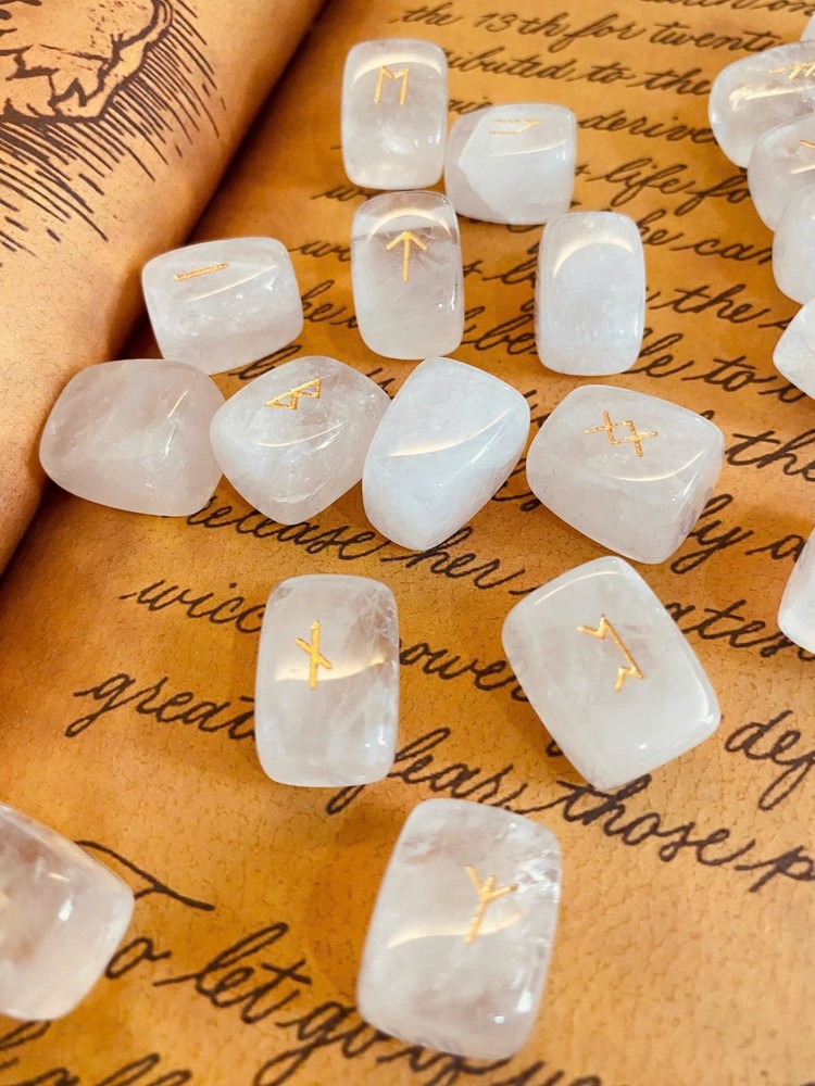 Psychic Reading with Rune - 1 Question by Eric
